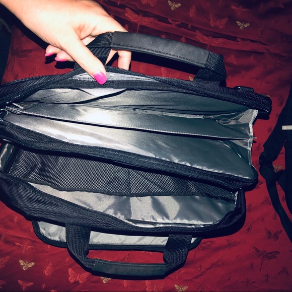 ❤️❤️Any four for $45❤️❤️ Targus laptop briefcase - Picture 3 of 6